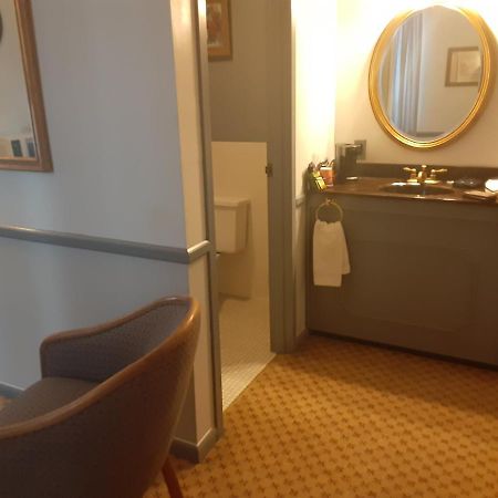 The Charles Inn Bangor Exteriör bild