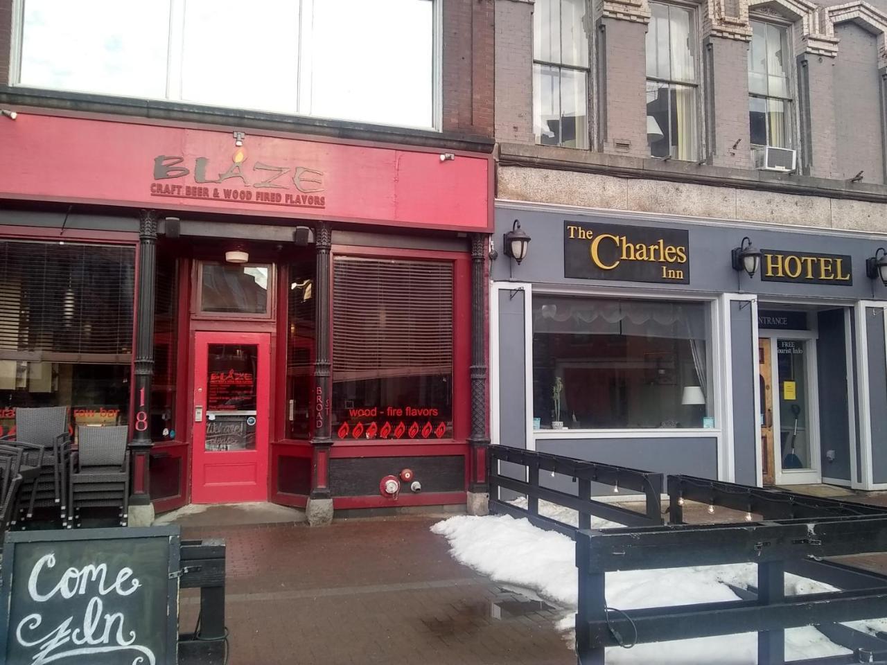 The Charles Inn Bangor Exteriör bild
