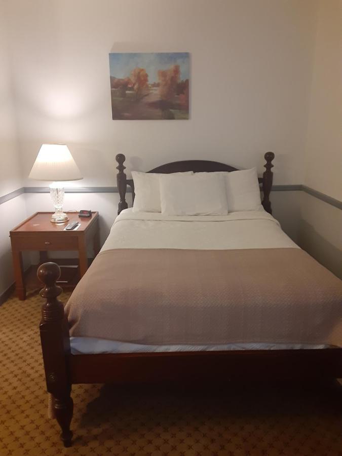 The Charles Inn Bangor Exteriör bild