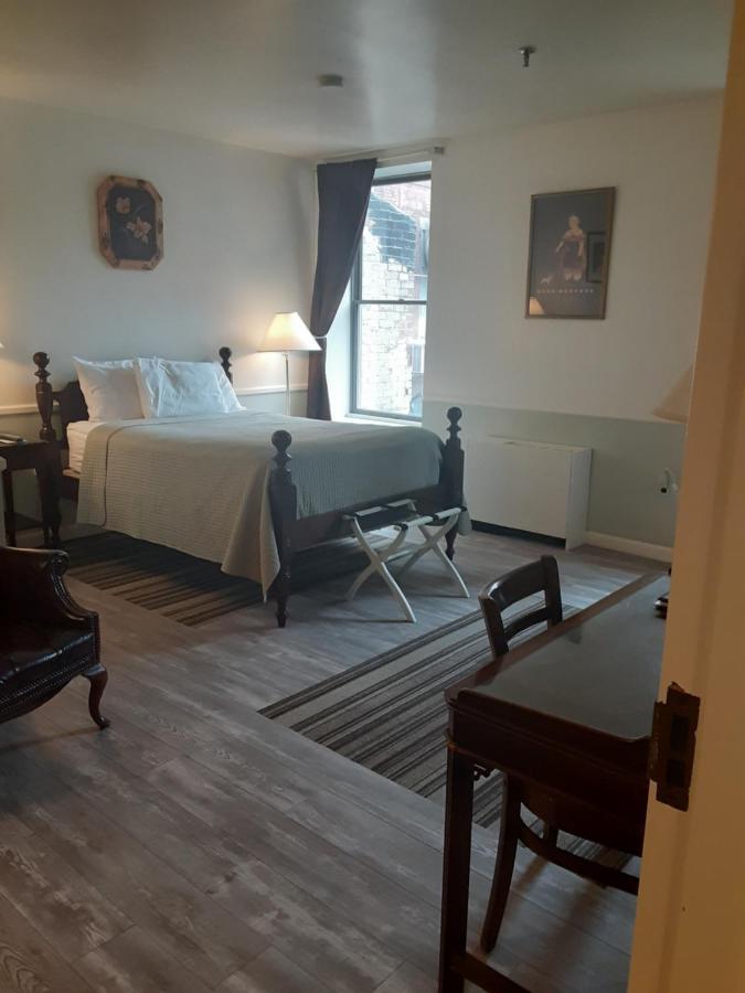 The Charles Inn Bangor Exteriör bild